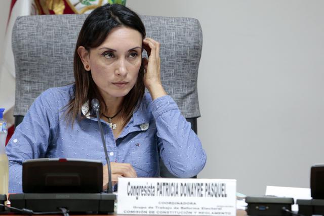 Patricia Donayre fue la segunda congresista en renunciar a Fuerza Popular luego de mantener una disputa con Miguel Torres en la Comisión de Constitución. (Foto: GEC)