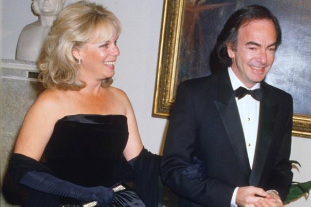 Neil Diamond y Marcia Murphey: El cantante y la productora de televisión se divorciaron después de 25 años bajo un acuerdo de US$ 150 millones. (Foto: AFP)