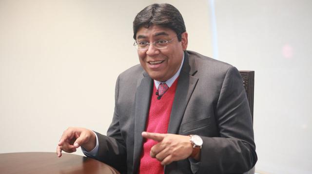 Elmer Cuba. Asegura que “Qué se puede hacer con el Perú” (Piero Ghezzi y José Gallardo) es una de esas lecturas imprescindibles que invita a la reflexión.