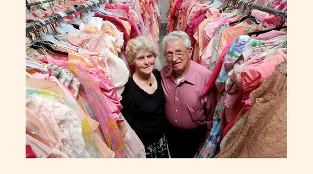 Vestidos. El romántico Paul Brockman colecciona los 55,000 vestidos que compró a su esposa. (Foto: ilyke)
