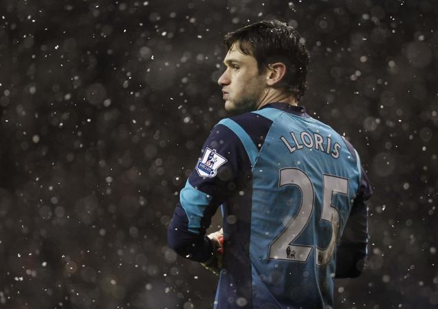 FOTO 10 | HUGO LLORIS El portero francés del Tottenham ha tenido siempre una vida bastante acomodada. Viene de una familia de clase alta de Niza en la que su madre era abogada y su padre era banquero, por lo que nunca ha tenido problemas de dinero. (Foto: afp)