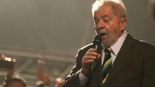 Lula fue interrogado durante unas cinco horas en proceso que conmociona a Brasil