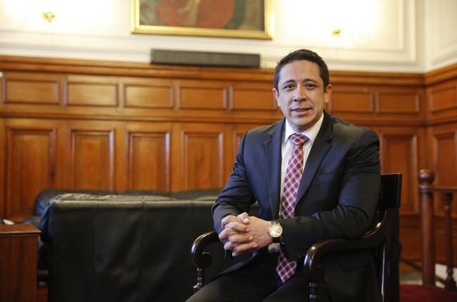 Miguel Castro afirmó que su renuncia se da "por razones de divergencia y dispersión de los ideales políticos que tuvimos en común al inicio". (Foto: GEC)