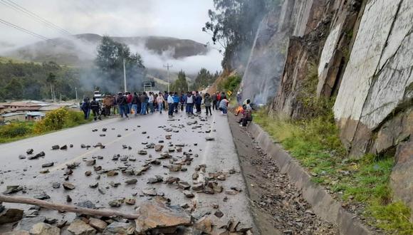 La Policía Nacional del Perú reportó hoy que en 7 regiones las vías continúan bloqueadas y con paso vehicular restringido. (Foto: Referencial/GEC)