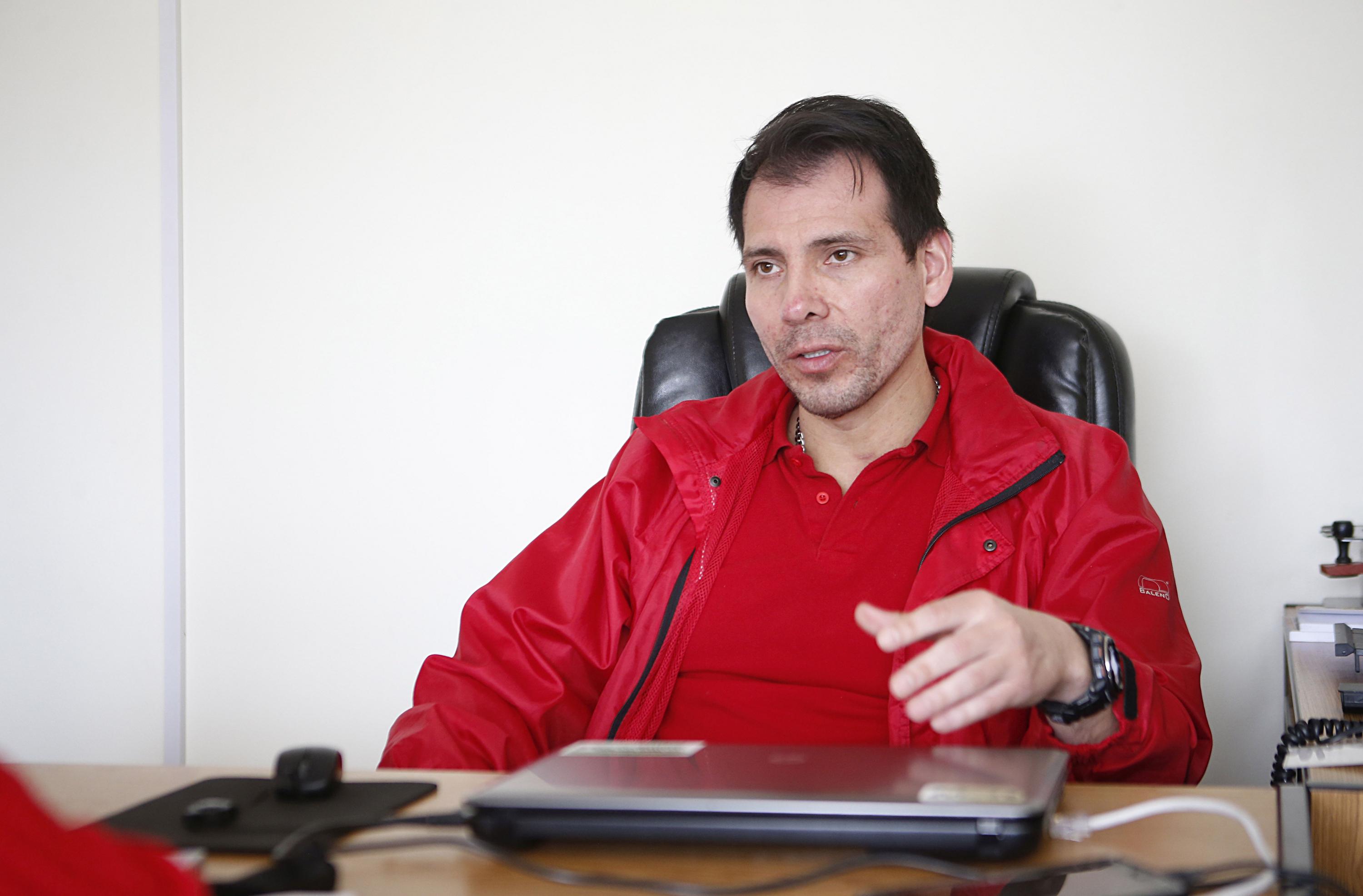 Jorge Juárez, secretario general de la FNTMMSP anuncia  que se retomará medida  de fuerza . (Foto: Manuel Melgar).