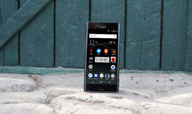 Sony Xperia XZ Premium. Pese a que no tiene una doble cámara principal como sí incorporan los mejores móviles de Huawei, de Apple o de LG, la cámara del Xperia XZ Premium de Sony no tiene motivo alguno para agachar la cabeza ante sus competidores. Tras su