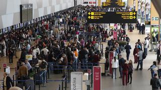Aeropuertos de Cusco, Ayacucho, Trujillo, Arequipa y Tacna cierran por huelga de controladores aéreos