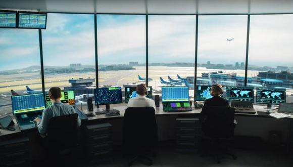 Corpac otorgará 50 becas para el Curso Básico de Control de Tránsito Aéreo, que tiene 12 meses de duración. (Foto: iStock)