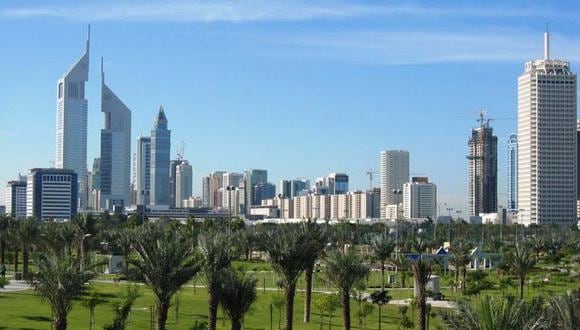 En el 2018, las transacciones inmobiliarias en Dubái disminuyeron en 21.5% a US$ 60,000 millones y el número de turistas se estancó en unos 16 millones.