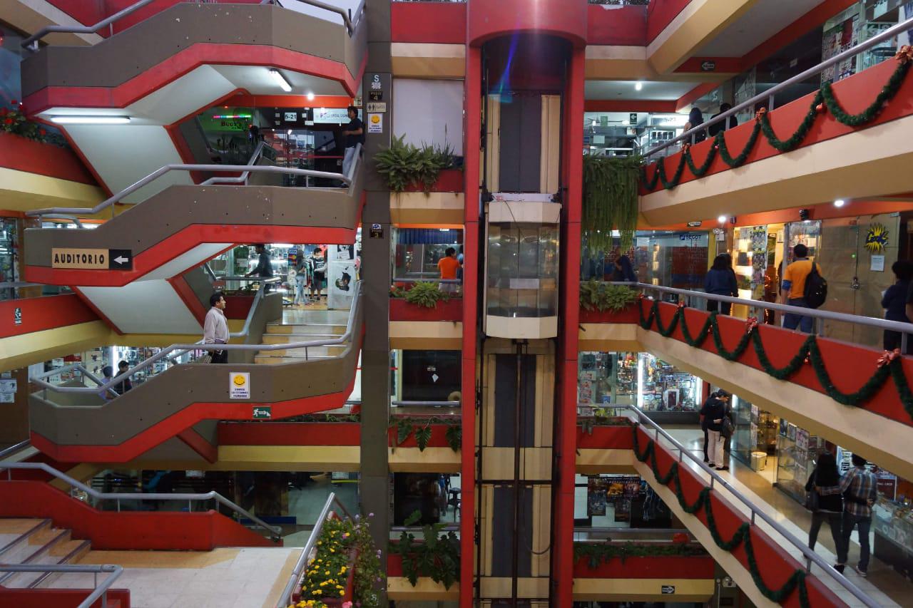 Panorámica del interior del C.C. Arenales (Foto: GEC).