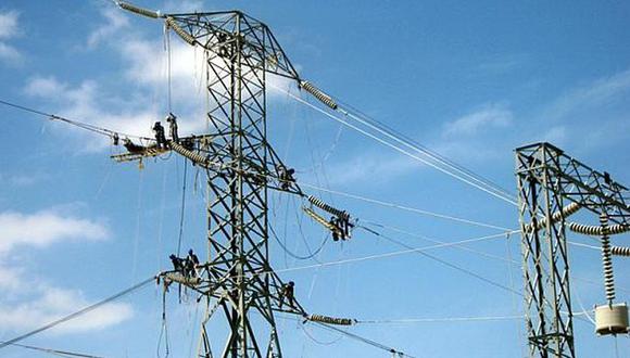 El MEF destacó que en noviembre se recuperó el sector eléctrico, entre otros.