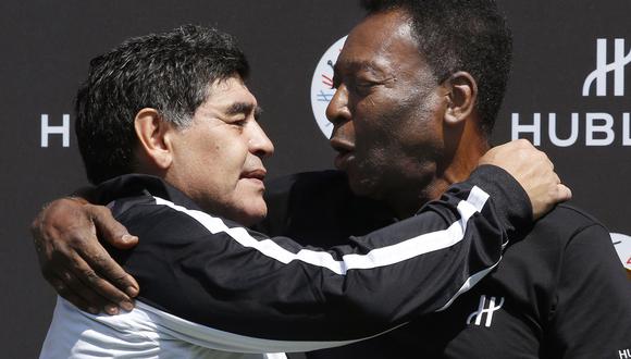 Maradona y Pelé. (Foto: AFP)