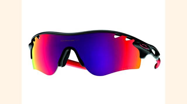 Gafas Oakley Radarlock, con lente que ofrece la máxima protección frente a impactos y filtra el cien por cien de la radiación UVA. Se adhiere más con el sudor, logrando el mejor ajuste en momentos de máximo esfuerzo. (Foto: Expansión)