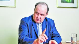 Excluyen a Rafael López Aliaga por ofrecer su remuneración si asume la Presidencia