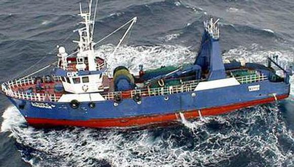 Según datos oficiales, de los 24 tripulantes, 12 están desaparecidos, 9 han muerto y 3 han sido rescatados con vida. Foto: El País