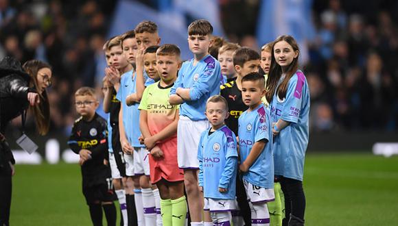 Niños pagan más de 800 euros para ser 'mascotas' de Premier League. (Foto: Getty)