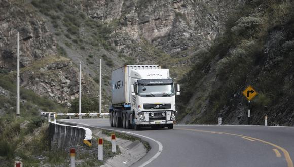 En 2018, el movimiento de carga internacional por carretera en la CAN superó los 14 millones de toneladas. (Foto: GEC)