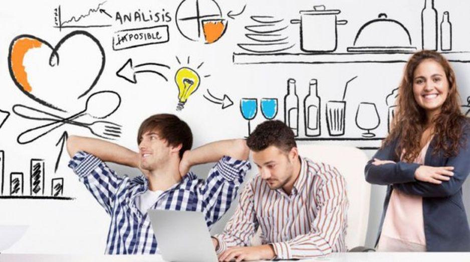 Aprender y seguir creciendo profesionalmente hoy en día no es tan difícil, gracias a los cursos online que ofrecen diferentes universidades (Foto: Pixabay)