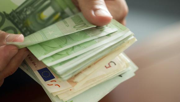Euro cae a su nivel más bajo en 20 años. (Foto: AFP)