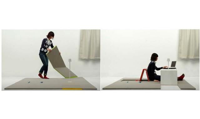 Tatami transformador. En Japón desde hace tiempo se acostumbra hacerlo todo en el piso: dormir, comer, ver la televisión. Por lo tanto se decidió crear un tatami que se pueda convertir en un soporte para la computadora y muchas cosas más.