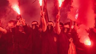 Mayoría de ucranianos apoya al batallón Azov, “nazi” según Moscú