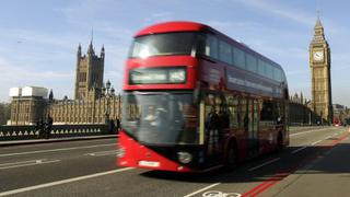 Emblemáticos autobuses de Londres funcionarán con residuos de café