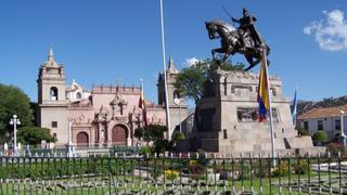 Malls en compás de espera para llegar a Ayacucho