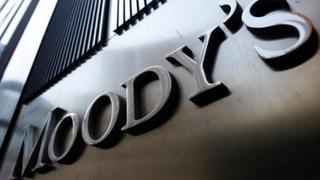 Moody's: Fracaso en elevar techo de deuda de Estados Unidos sería peor que paralización de Gobierno