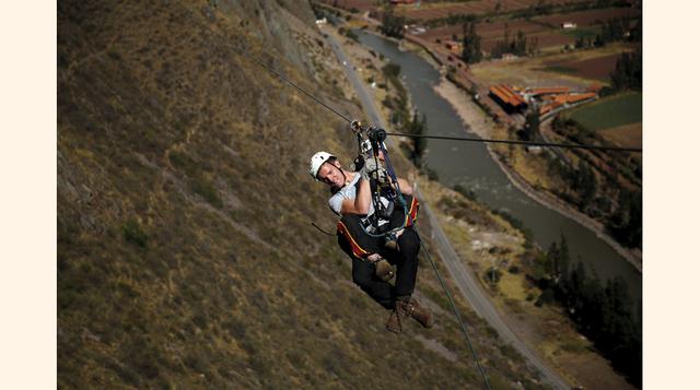 Se puede descender de la montaña por un rappel o siete tirolesas interconectadas. Las dos actividades pueden realizarse por separado o combinados para una experiencia completa. (Foto: Reuters)