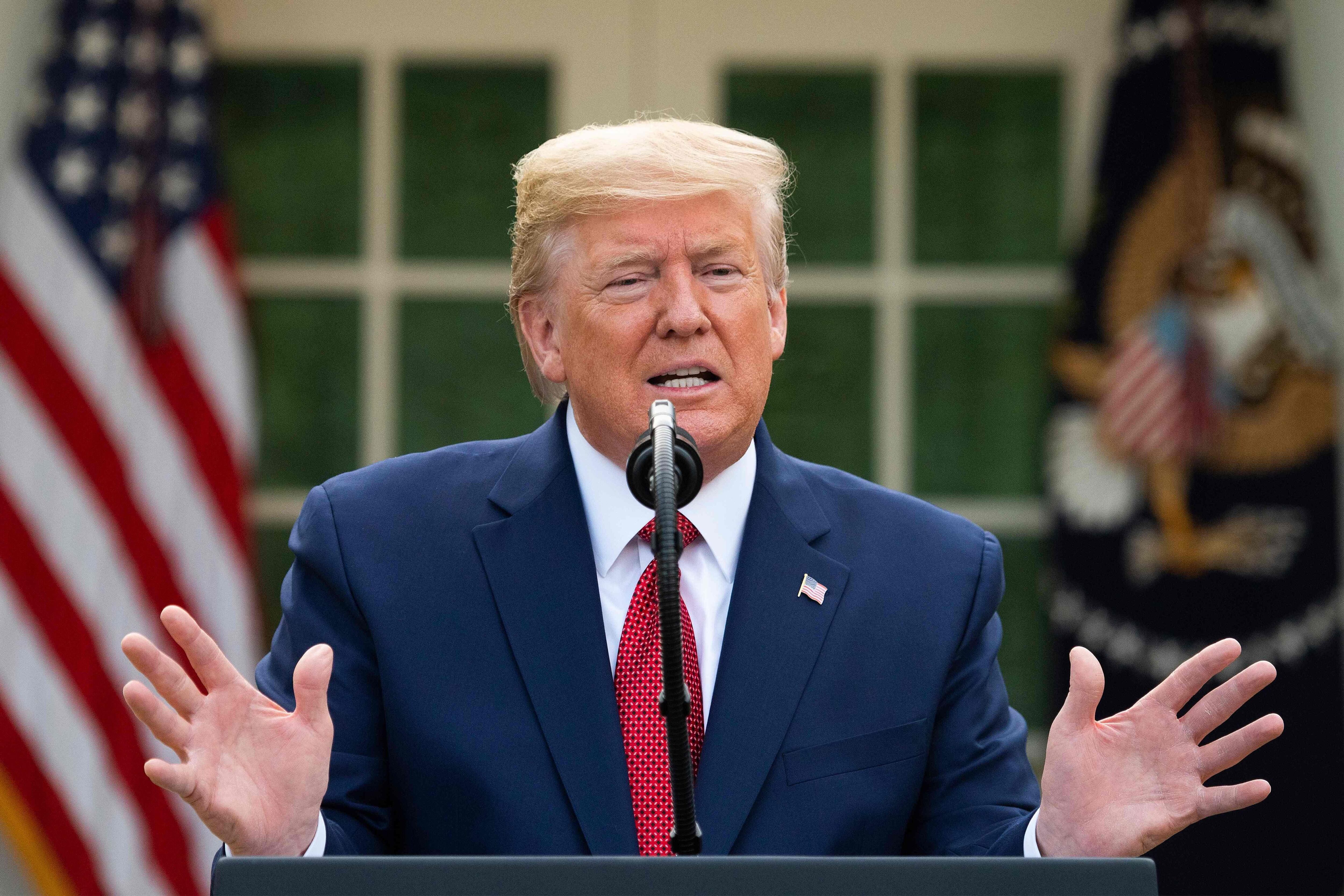 Trump ha impulsado desde hace tiempo un plan para modernizar carreteras, puentes y otras infraestructuras esenciales a lo largo del país, que el presidente considera que están deplorable estado. Foto: AFP