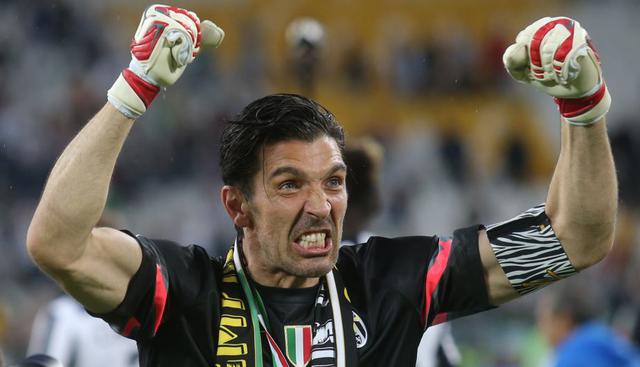 Gianluigi Buffon |El veterano portero es uno de las figuras más importantes de la Juventus. De ganar este partido, sumaría su primera Champios. El valor de Buffon es de más de 2 millones de dólares, estima Transfermarkt.es. (AFP)
