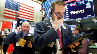 Wall Street cierra mixto y el Dow Jones cede 0.04%, pero logra ganancias semanales