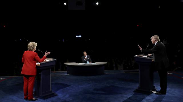 Hillary Clinton admitió que fue un error el utilizar un email privado. Donald Trump respondió: "Eso no fue un error, eso fue hecho adrede. Usar la quinta enmienda para ello fue vergonzoso". (Foto: Reuters).