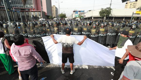Marchas en Lima, bloqueos y protestas en regiones como parte del paro nacional indefinido continúan hoy, 9 de febrero. Foto: Alessandro Currarino / @photo.gec