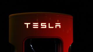 Tesla espera escasez mundial de minerales para baterías de vehículos eléctricos