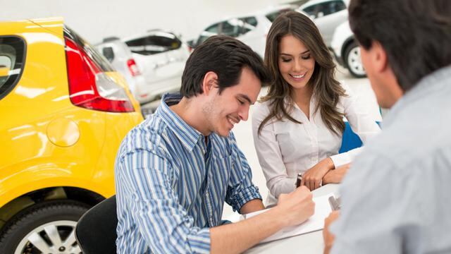 5. Si piensa pedir un crédito vehicular, es importante que conozca las condiciones aplicables a dicha contratación. (Foto: GEC)