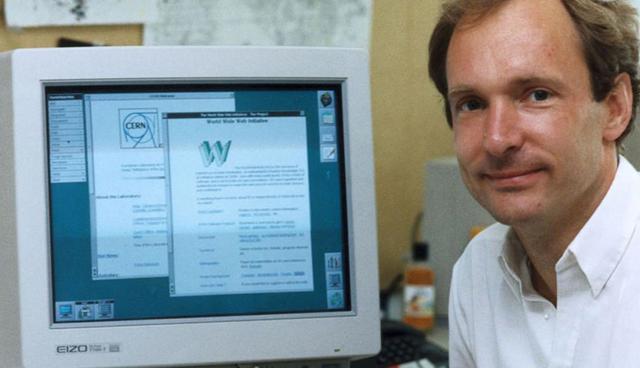 FOTO 5 | Marzo de 1989
Web
Tim Berners-Lee, científico de CERN,
propone un sistema de enlaces
"hipertexto" que permita compartir
información entre investigadores