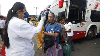 Viajes interprovinciales: Transportistas critican norma que exige división de polietileno entre asientos  