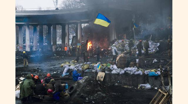 Ucranianos partidarios de Rusia protestan contra el gobierno de Kiev en el 28 de enero de 2014. (Foto: El Universal)