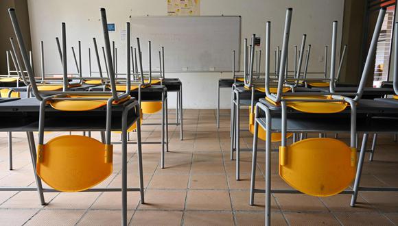 Unos 124.533 escolares interrumpieron sus estudios en el 2021 por la pandemia del COVID-19, según reveló el Ministerio de Educación (Foto: AFP)