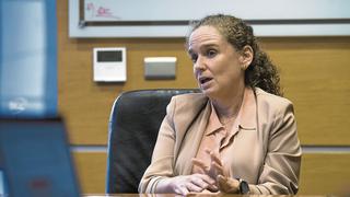 Claudia Cooper: “Las medidas de liquidez emitidas no son sostenibles si no se echa el país a andar”