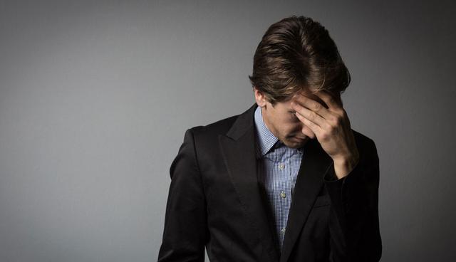 FOTO 3 | 3. Falta de entusiasmo. Cuando surge una nueva tarea o proyecto, este trabajador no se emociona en lo más mínimo.