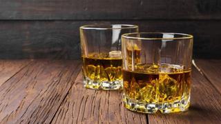 ¿Qué nos dice el seguro al whisky sobre los súper millonarios?