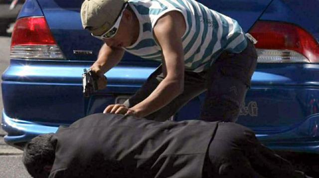 El 20% de la población de 15 y más años de edad manifestó que existe vigilancia en su zona o barrio por parte de la Policía Nacional del Perú, incrementándose en 0,3 puntos porcentuales; seguido de Serenazgo (31,7%) que disminuyó en 0,7 puntos porcentuale