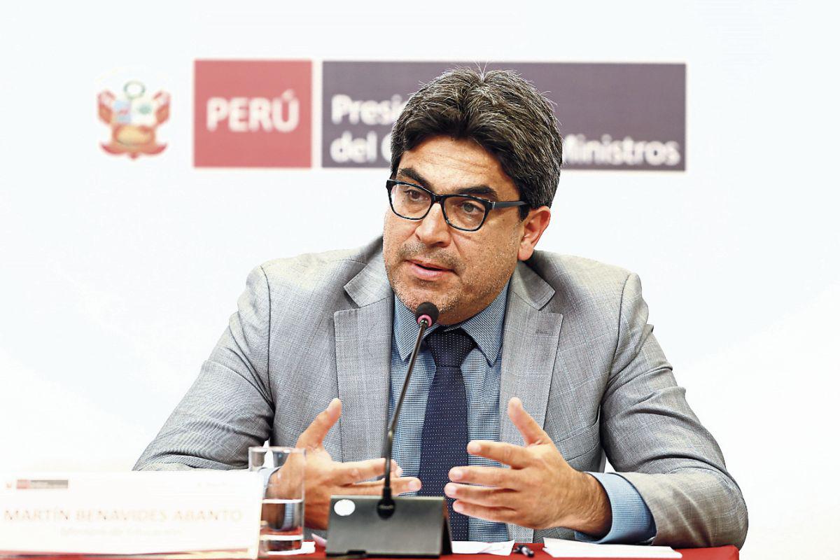 Etapa. Benavides dijo que la segunda fase del programa “Aprendo en casa” contempla contenido curricular. (Foto: Hugo Curottro / GEC)