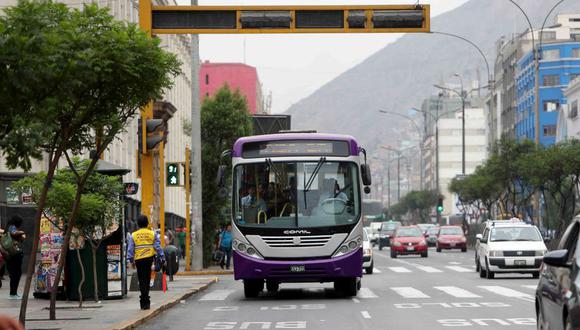 La Municipalidad de Lima, a trav&eacute;s de Protransporte, puso en funcionamiento desde hoy los nuevos servicios 404 y 405 del Corredor San Juan de Lurigancho, los mismos que circulan por la avenida Abancay en el Centro de Lima.(Municipalidad de Lima)