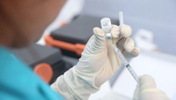 Estas vacunas son desarrolladas por el laboratorio chino Sinopharm.(Foto: Andina)