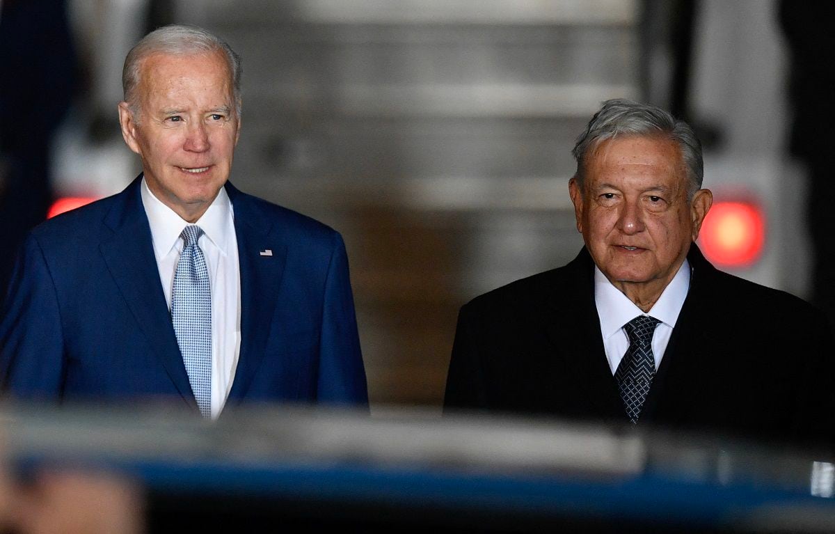 US and Mexican presidents talk before expected wave of migrants