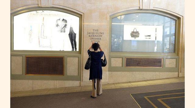 Un edificio nombrado en tu honor, solo necesitas unos cientos de miles de dólares para que una beca lleve tu nombre, pero si quieres que un edificio entero sea nombrado en tu honor, necesitarás por lo menos un par de millones para conseguirlo.(foto:Timoth