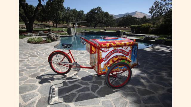 El carrito de helados en el frente se le dio a Jackson por un amigo cercano de Elizabeth Taylor. (Foto: businessinsider)
